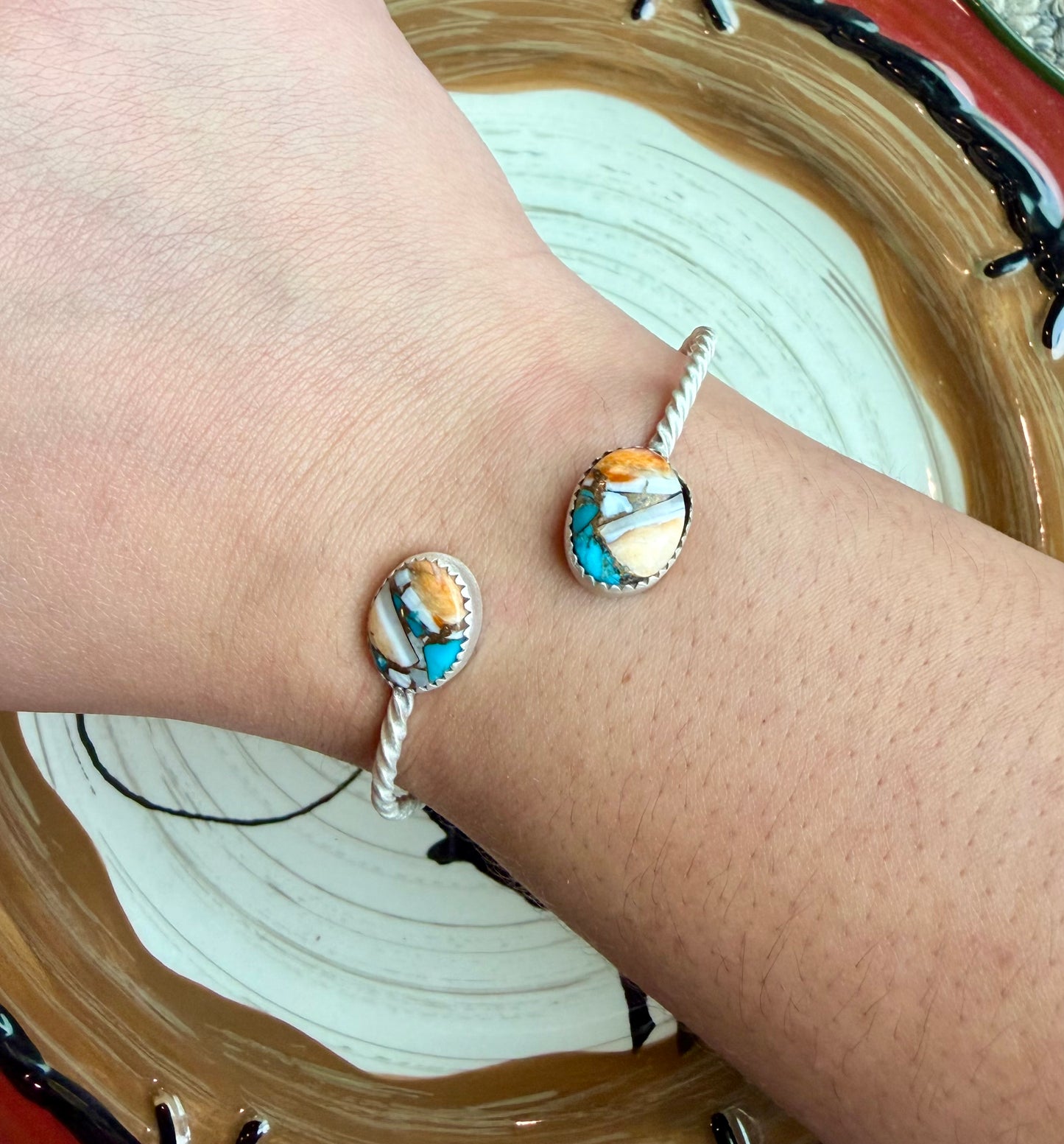Spiny cuff
