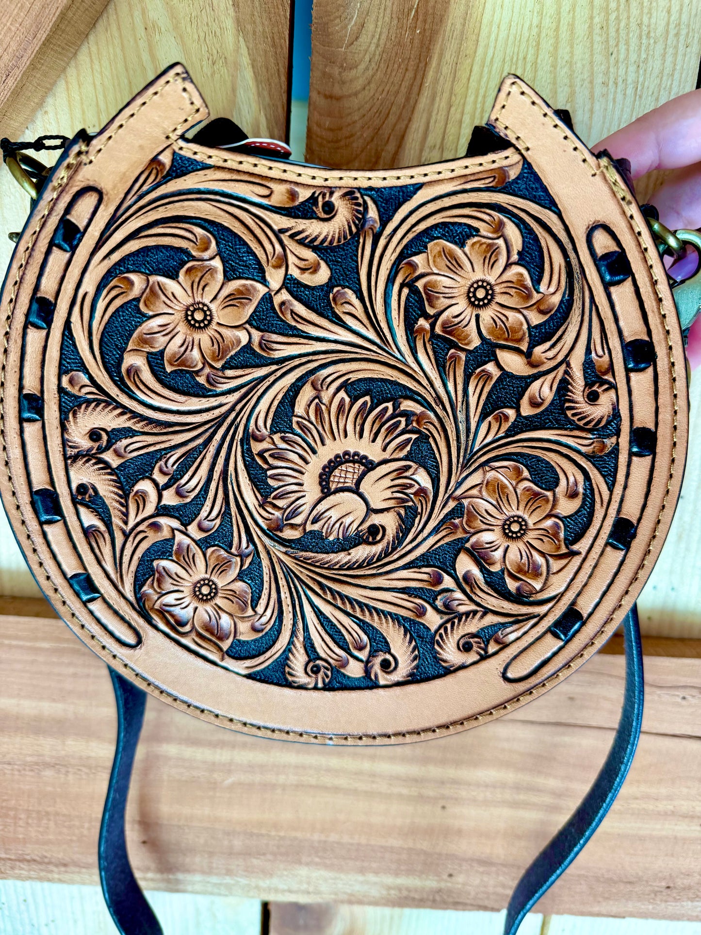 Canteen crossbody