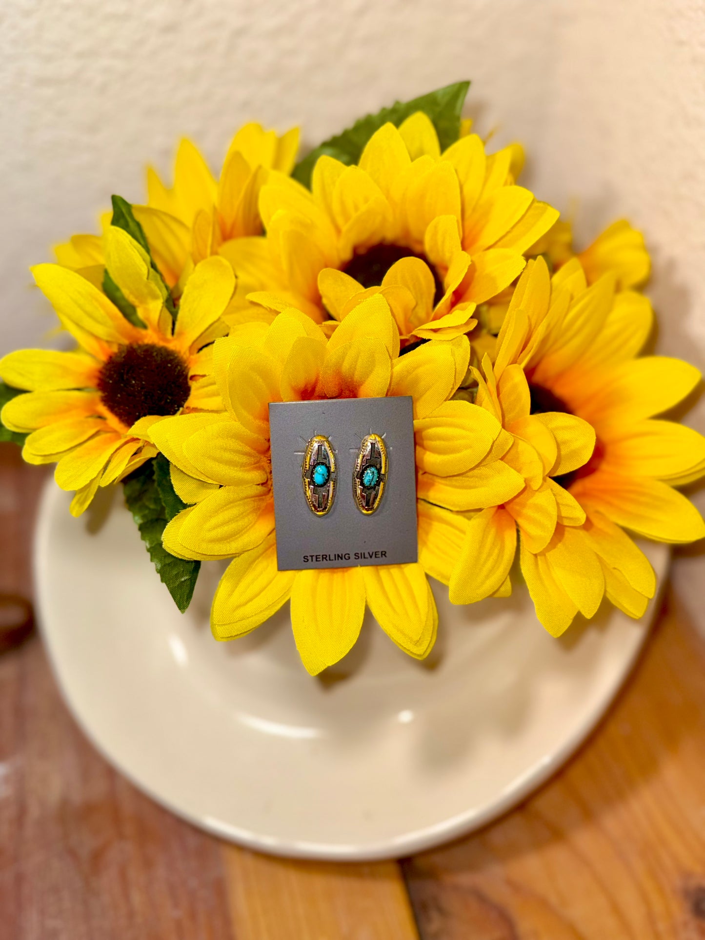 Shadow box studs