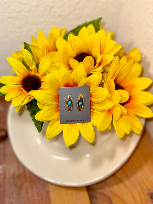Shadow box studs