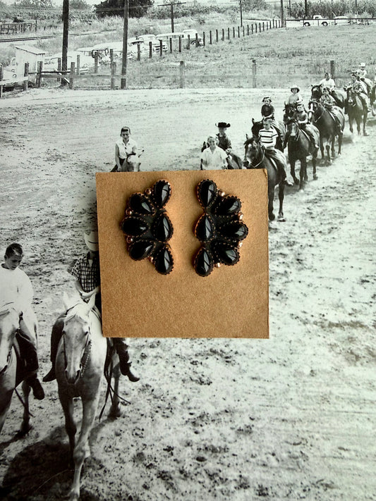 Copper black onyx clusters