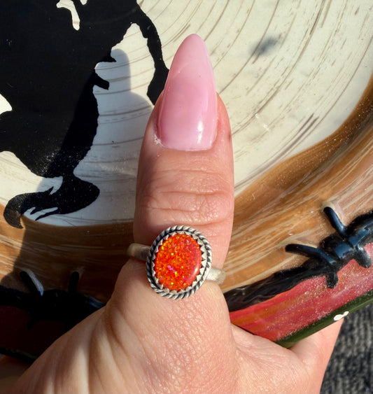 Balloon opal ring