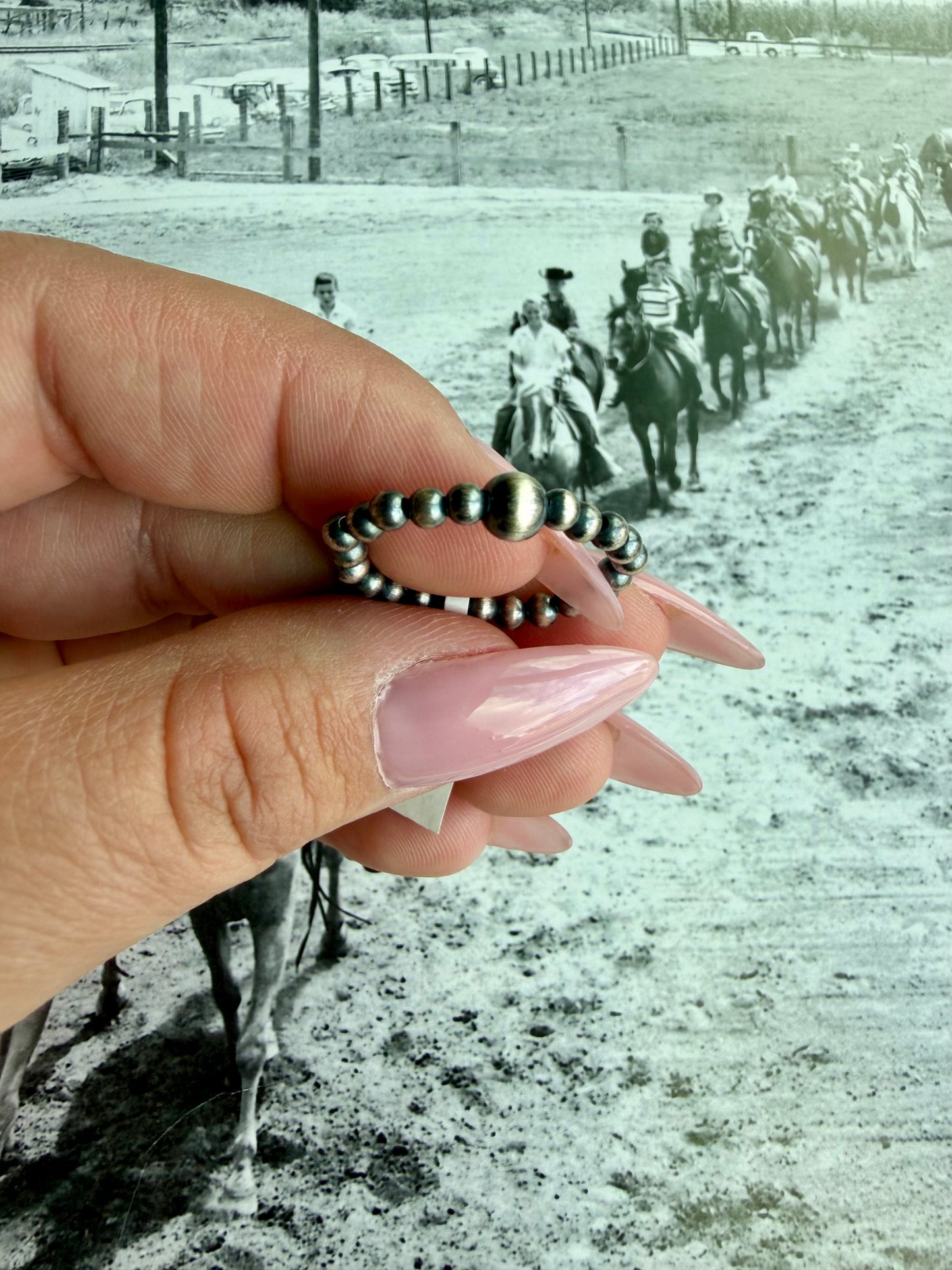 Pearl stretch ring