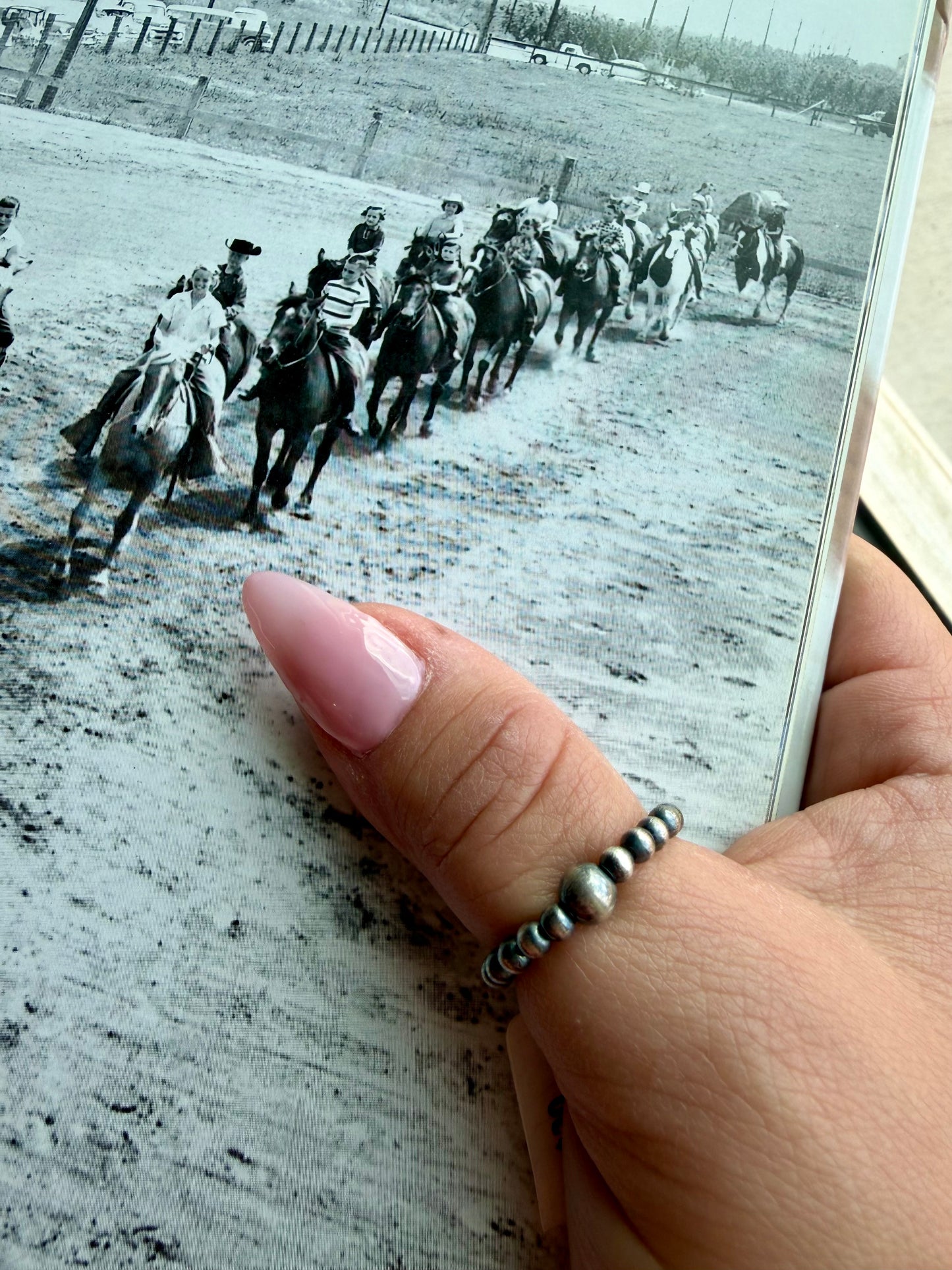 Pearl stretch ring